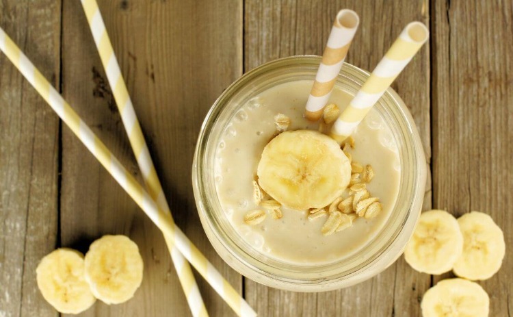 ¿Cómo hacer batido de plátano, yogurt y avena? Receta 100% sana